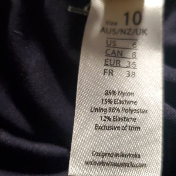 SEA LEVEL Floral Dark Navy floral Print Woman's One-Piece Swimsuit Sz 6 - Picture 7 of 7